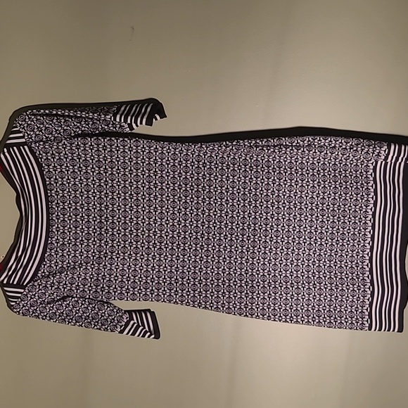 Max Studio Size S Slightly Above the Knee Dress - Picture 6 of 7